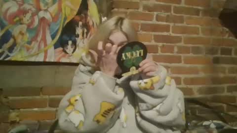 Snapshot of kitty_vonkush_ chatting on December 14, 4:23 am GoddessKittyFinDom online show from December 14, 4:23 am