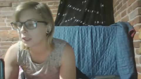 Snapshot of kitty_vonkush_ chatting on October 6, 2:09 am GoddessKittyFinDom online show from October 6, 2:09 am