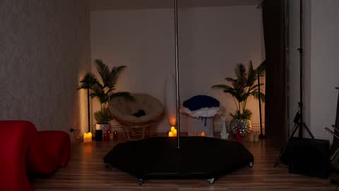 Katya online show from March 6, 7:10 pm