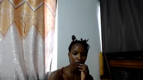 Snapshot of kittyfay_ chatting on April 28, 7:24 am Fay online show from April 28, 7:24 am