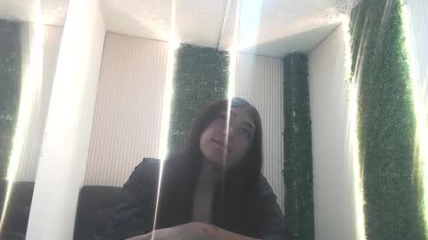 Snapshot of kittyfox07 chatting on March 22, 6:33 pm Kitty online show from March 22, 6:33 pm