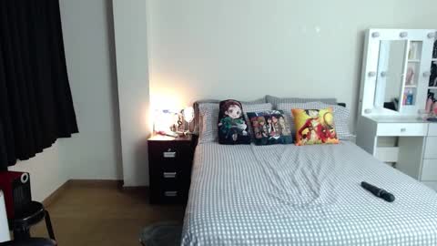 Isabel online show from December 14, 8:02 am