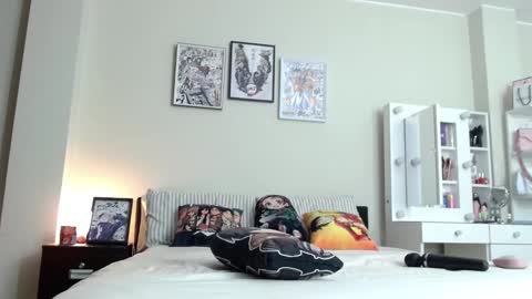 Isabel online show from February 8, 2:04 am