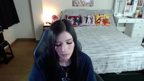 Isabel online show from March 27, 8:08 pm