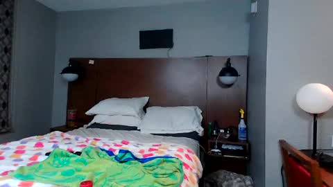 Snapshot of kittykat_1999 chatting on January 29, 11:14 pm kittykat 1999 online show from January 29, 11:14 pm