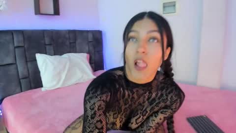 kitty  online show from January 14, 2:23 pm