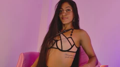Snapshot of kittymyers_ chatting on May 11, 2:45 pm kittymyers_ online show from May 11, 2:45 pm
