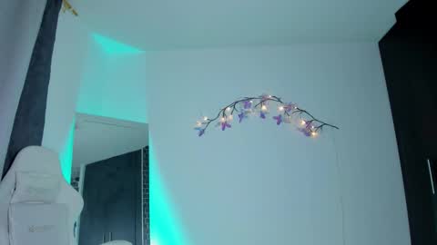 kitty online show from March 5, 11:34 pm