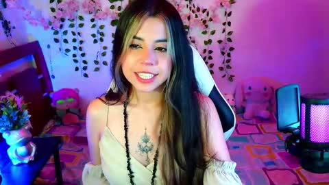 Kittyuwu  online show from January 17, 6:40 am