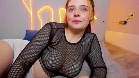 Snapshot of kittyy_rinna chatting on November 4, 1:16 am Rina online show from November 4, 1:16 am