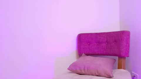 Kitty Hill online show from November 2, 5:32 am