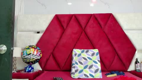 Snapshot of kity_spiderr chatting on July 3, 12:11 pm Luisa y Jairo online show from July 3, 12:11 pm