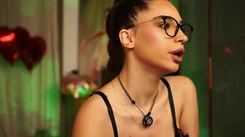 Erika online show from February 21, 8:10 pm