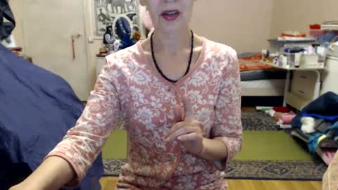 Snapshot of kiuminberry chatting on December 27, 12:45 pm KiuminBerry online show from December 27, 12:45 pm