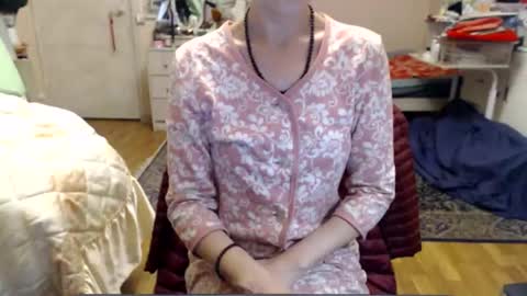 Snapshot of kiuminberry chatting on October 11, 3:54 pm KiuminBerry online show from October 11, 3:54 pm