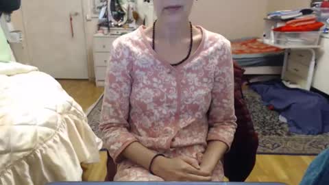 Snapshot of kiuminberry chatting on October 25, 9:50 am KiuminBerry online show from October 25, 9:50 am