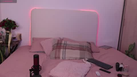 Snapshot of kiut_tiffanii chatting on February 20, 10:38 am Tiffanii online show from February 20, 10:38 am