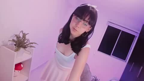 Snapshot of kiwi____ chatting on December 24, 1:06 am Little piece of fruit online show from December 24, 1:06 am