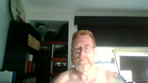 Snapshot of kiwi_boss61 chatting on June 23, 1:03 am kiwi_boss61 online show from June 23, 1:03 am
