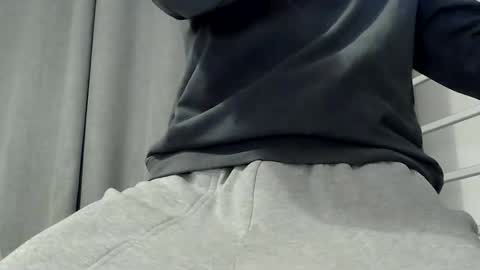 kiwibulge123 online show from March 25, 7:58 am