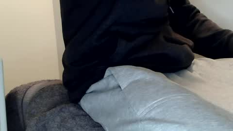 kiwibulge123 online show from June 21, 9:39 pm