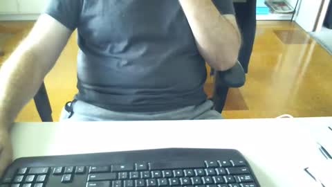 Snapshot of kiwiguy17 chatting on March 14, 3:12 am kiwiguy17 online show from March 14, 3:12 am