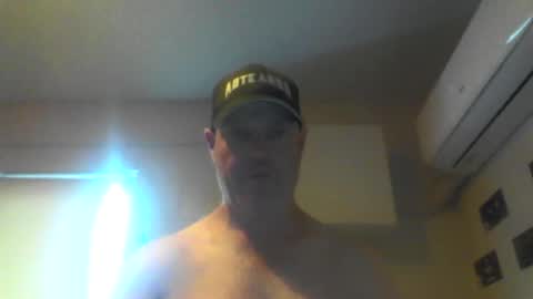 Snapshot of kiwiguy19773 chatting on January 11, 4:16 am kiwiguy19773 online show from January 11, 4:16 am