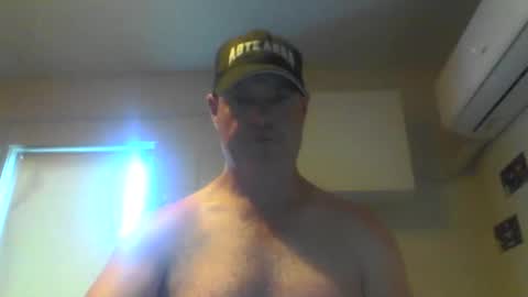 Snapshot of kiwiguy19773 chatting on January 19, 4:22 am kiwiguy19773 online show from January 19, 4:22 am