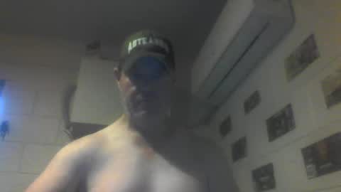 Snapshot of kiwiguy19773 chatting on May 3, 5:13 am kiwiguy19773 online show from May 3, 5:13 am