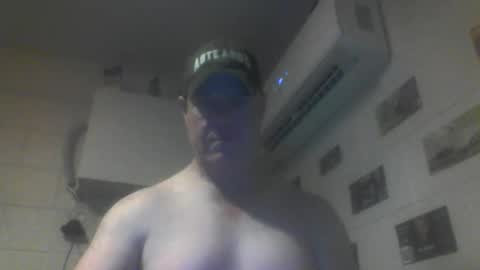 Snapshot of kiwiguy19773 chatting on May 27, 6:54 am kiwiguy19773 online show from May 27, 6:54 am