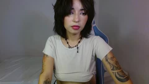 Snapshot of kiyusweetcrazy chatting on December 7, 1:36 am kiyu online show from December 7, 1:36 am