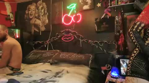 Daddy  His Splash Queen online show from February 20, 6:59 am