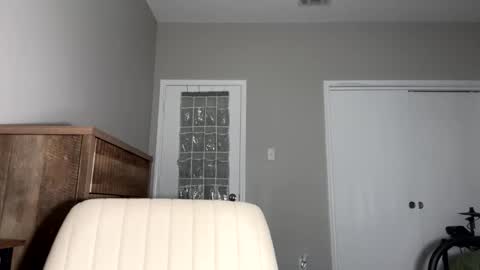 kkyle57 online show from October 16, 12:39 pm