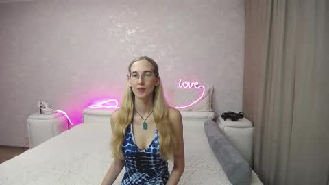 Klary online show from December 1, 5:23 am