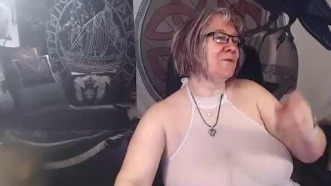 Michelle online show from February 4, 6:52 am