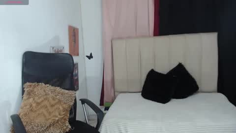 kleo online show from February 14, 1:02 am