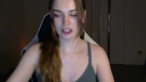 Snapshot of kleokills chatting on February 5, 3:02 am kleokills online show from February 5, 3:02 am