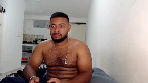 Snapshot of kleyton336 chatting on February 6, 9:28 pm kleyton online show from February 6, 9:28 pm