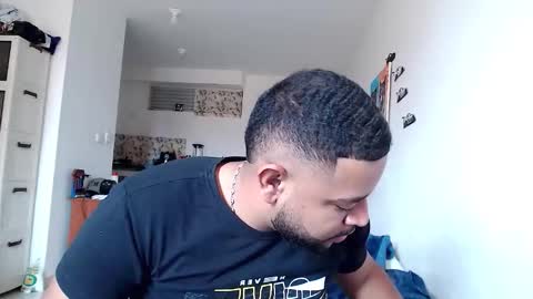 Snapshot of kleyton336 chatting on October 2, 4:03 pm kleyton online show from October 2, 4:03 pm