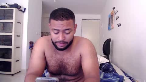 Snapshot of kleyton336 chatting on October 16, 5:25 pm kleyton online show from October 16, 5:25 pm