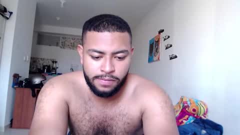 Snapshot of kleyton336 chatting on October 17, 10:12 pm kleyton online show from October 17, 10:12 pm