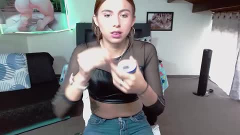 Snapshot of kloe_deker chatting on March 11, 2:18 pm Kloe deker online show from March 11, 2:18 pm