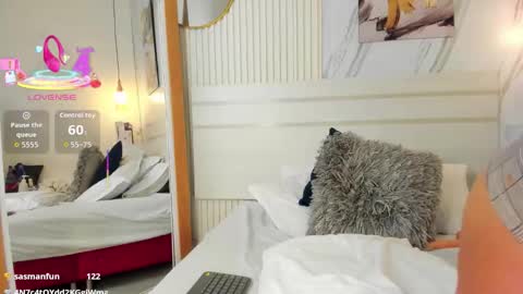 Snapshot of kloeh_star chatting on December 4, 8:39 pm Kloeh online show from December 4, 8:39 pm