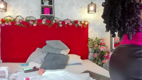 Kloeh online show from May 11, 8:17 pm