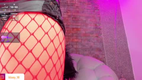 Snapshot of kloey_hoot chatting on January 30, 9:58 pm Kloey online show from January 30, 9:58 pm