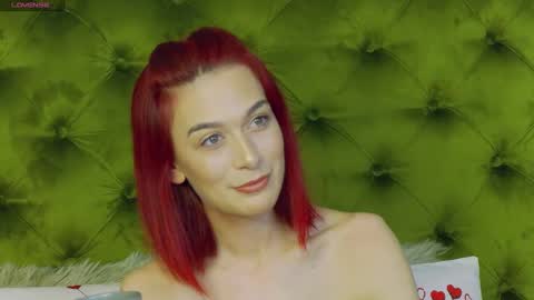 KloeyAdams online show from February 9, 6:33 am