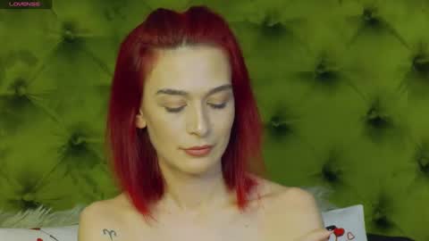 KloeyAdams online show from February 9, 12:41 pm