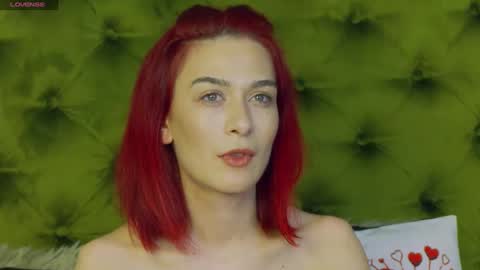 KloeyAdams online show from February 9, 3:45 pm