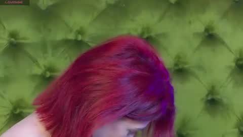 KloeyAdams online show from February 25, 1:50 pm