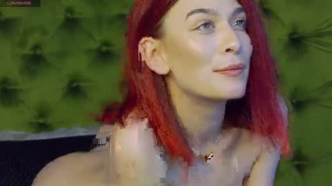 KloeyAdams online show from March 1, 4:11 pm